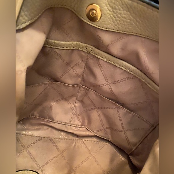 Michael Kors  Leather Shoulder Bag - Picture 8 of 11